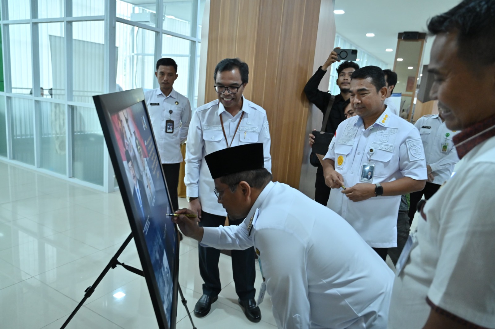 image-content