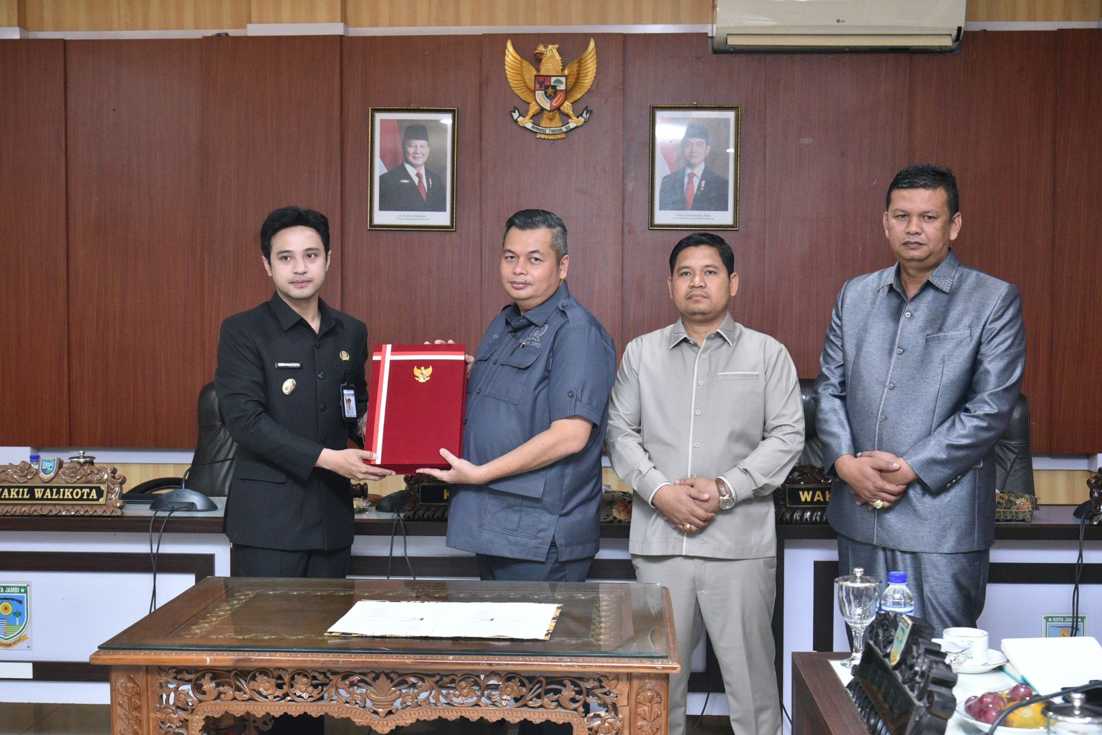 image-content