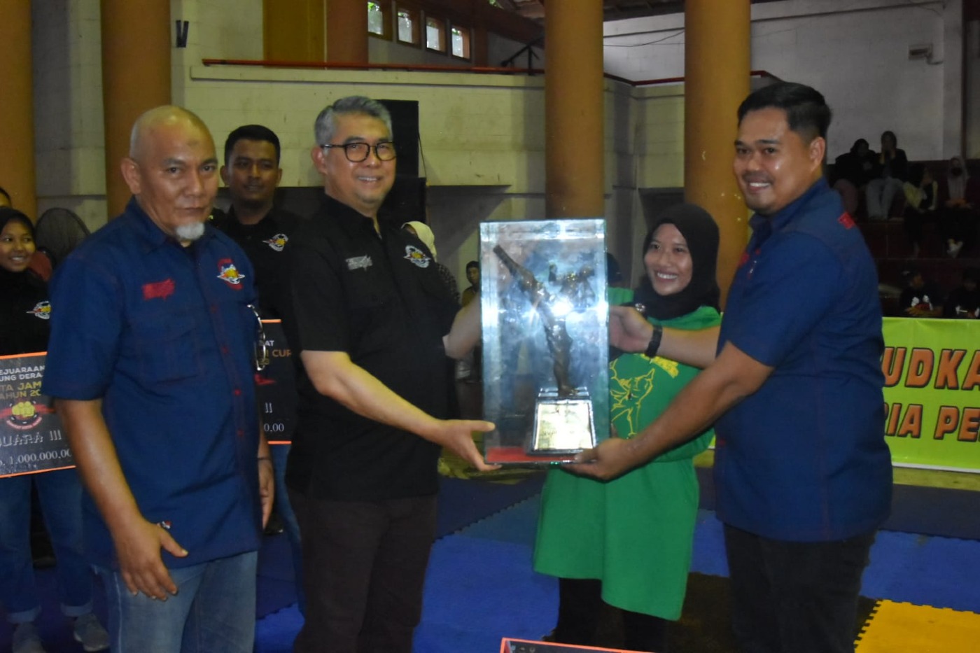 cover Kejuaraan Tarung Derajat Wali Kota Jambi Cup II Sukses Digelar, Danau SIpin Tampil Juara Umum