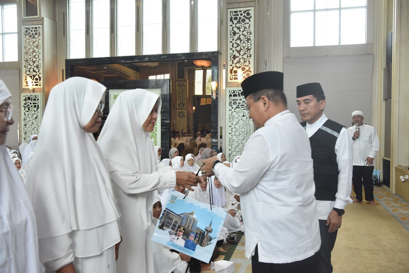 image-content