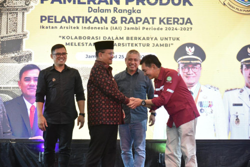 cover Wali Kota Maulana Ajak IAI dan Mahasiswa Arsitektur Berperan Aktif Bangun Kota Jambi Bahagia