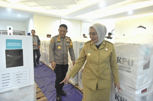 cover Monitoring Persiapan Pilkada, Pj Wali Kota Bersama Forkopimda Tinjau Gudang Logistik KPU