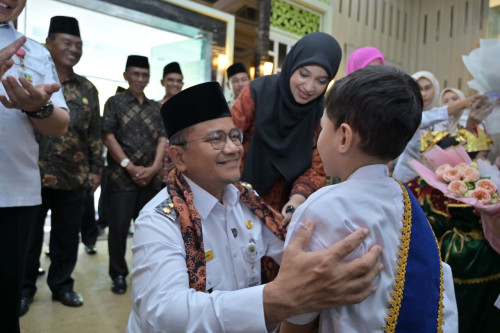 cover Kinerja Wali Kota Jambi Diapresiasi, Noverintiwi : Wali Kota Akan Hadiri Penganugerahan KLA 2025 di Jakarta