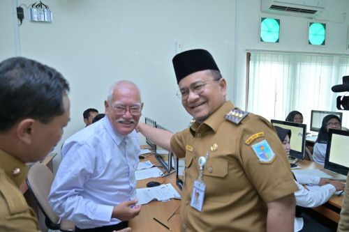 cover Pastikan SKT PPPK Lancar, Wali Kota Maulana Turun Langsung Beri Motivasi Peserta