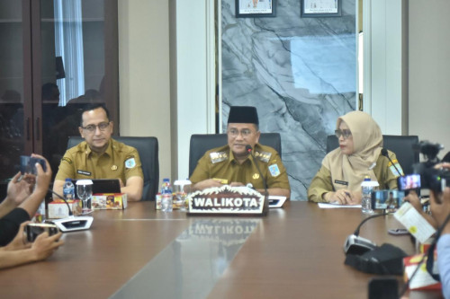 cover Pemilihan Ketua RT Serentak Kota Jambi Berlangsung Sukses, Wali Kota Jambi Ekspos Ke Wartawan