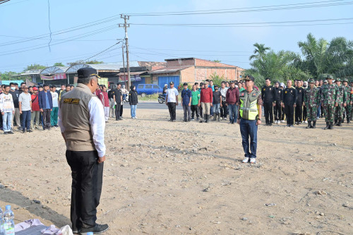 cover Kampanyekan Jaga Kebersihan, Sekda Pimpin Gotong Royong Pemkot Jambi