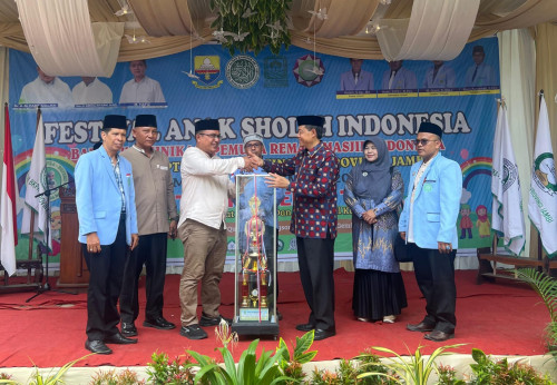 cover Lagi, Anak Shaleh Kota Jambi Kembali Pertahankan Juara Umum FASI Tingkat Provinsi Jambi