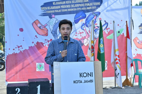 cover Dibuka Wawako Diza, 63 Atlet Ramaikan Kejurkot dan Kejurprov Panjat Tebing FPTI Kota Jambi