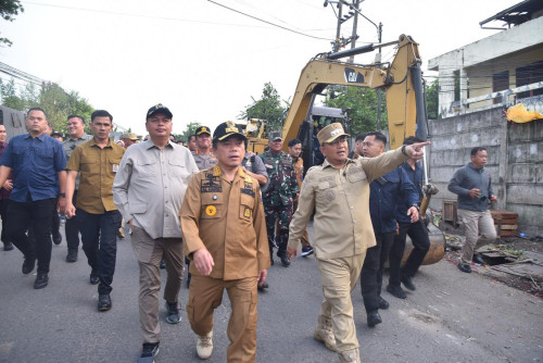 cover Penertiban PKL Talang Banjar Kondusif, Wali Kota Maulana : "Kami Ingin Menyediakan Tempat Layak dan Manusiawi"