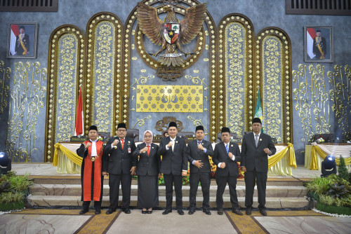 cover Hadiri Paripurna Pengucapan Sumpah Janji Pimpinan DPRD Kota Jambi, Pj Wali Kota Harap Tingkatkan Sinergi dan Kolaborasi