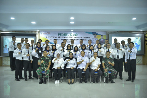 cover Buka Pelatihan Kepemimpinan Administrator, Pj Wali Kota Jambi Harap Peserta Ciptakan Proyek Perubahan Yang Inovatif